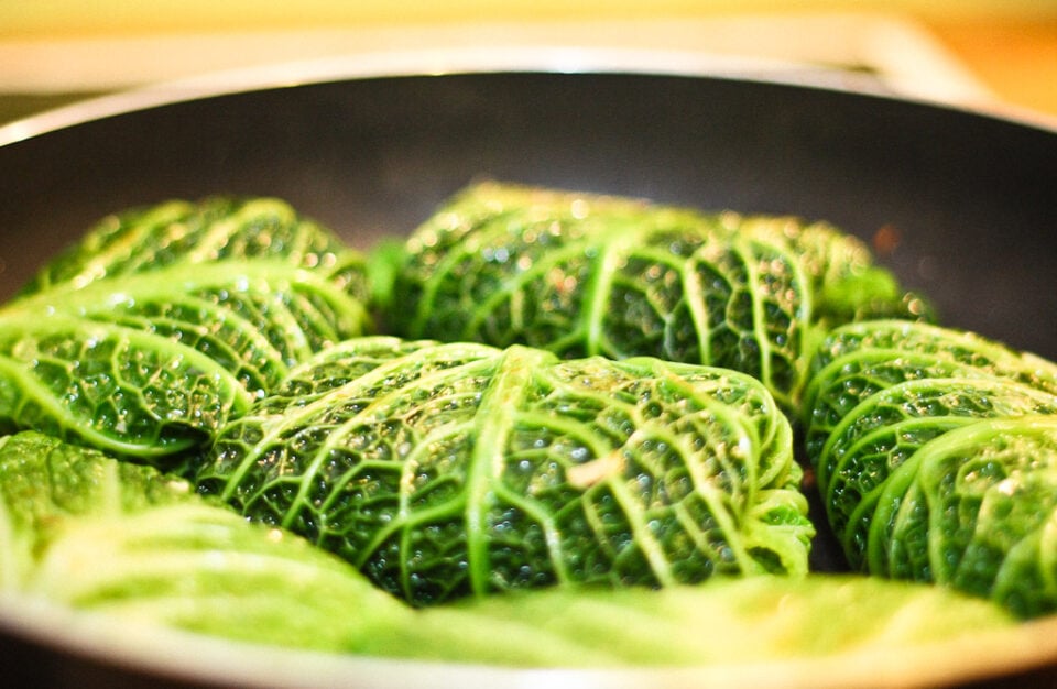 Orientalische Wirsing-Rouladen · Eat this! Foodblog für gesunde vegane ...
