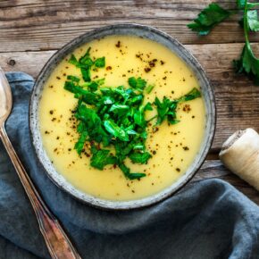 Cremige Pastinakensuppe