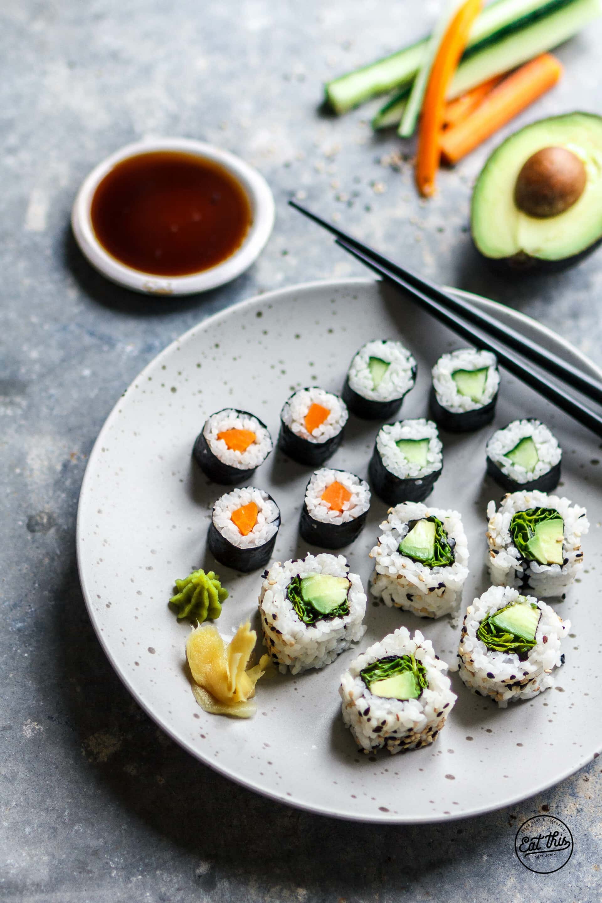 Veganes Sushi selber machen • SushiSessions No. 1 · Eat this! Foodblog