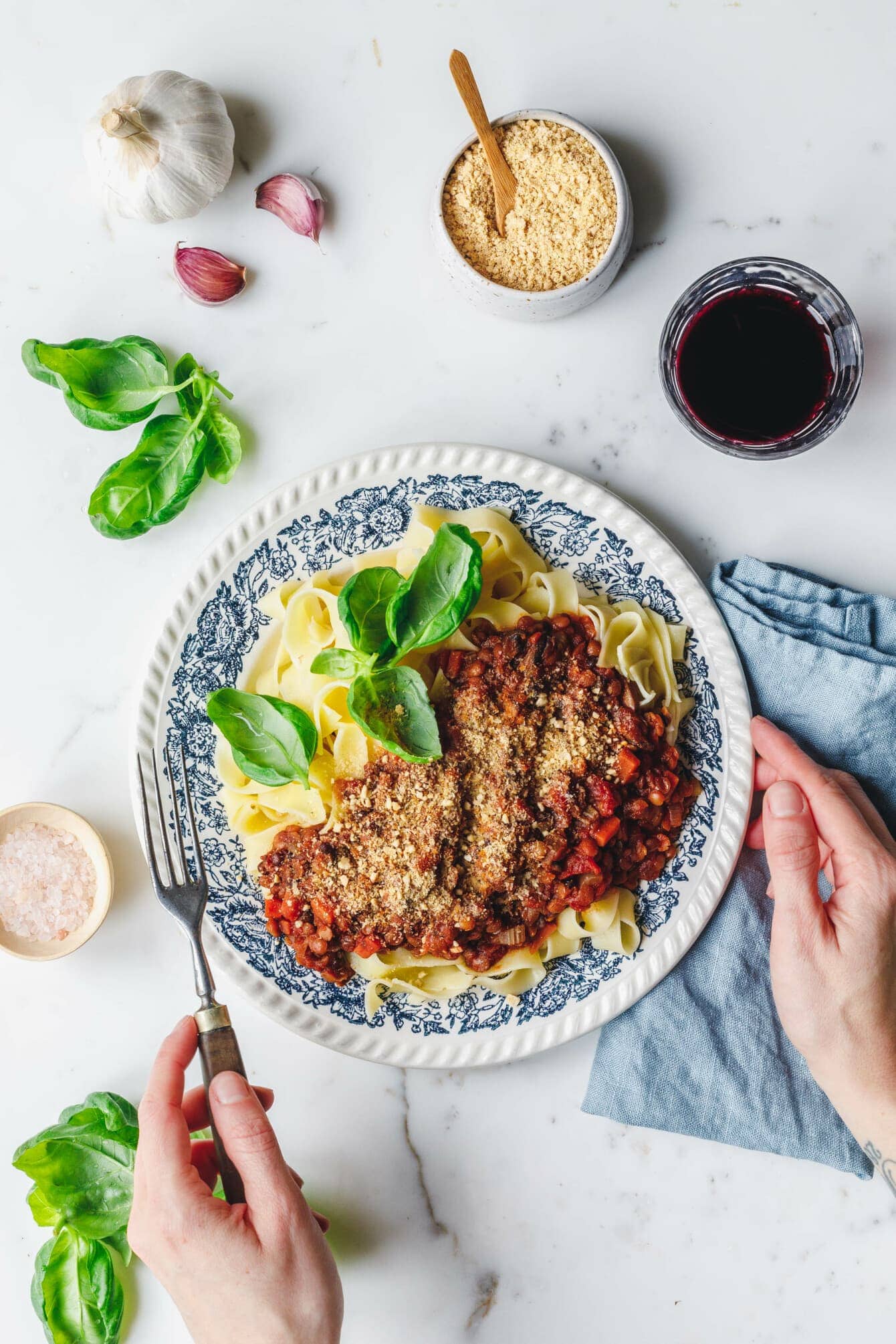Die perfekte vegane Linsenbolognese · Eat this! Vegan Food Blog