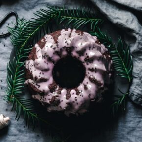 Veganer Rotweinkuchen mit Lebkuchengewürz