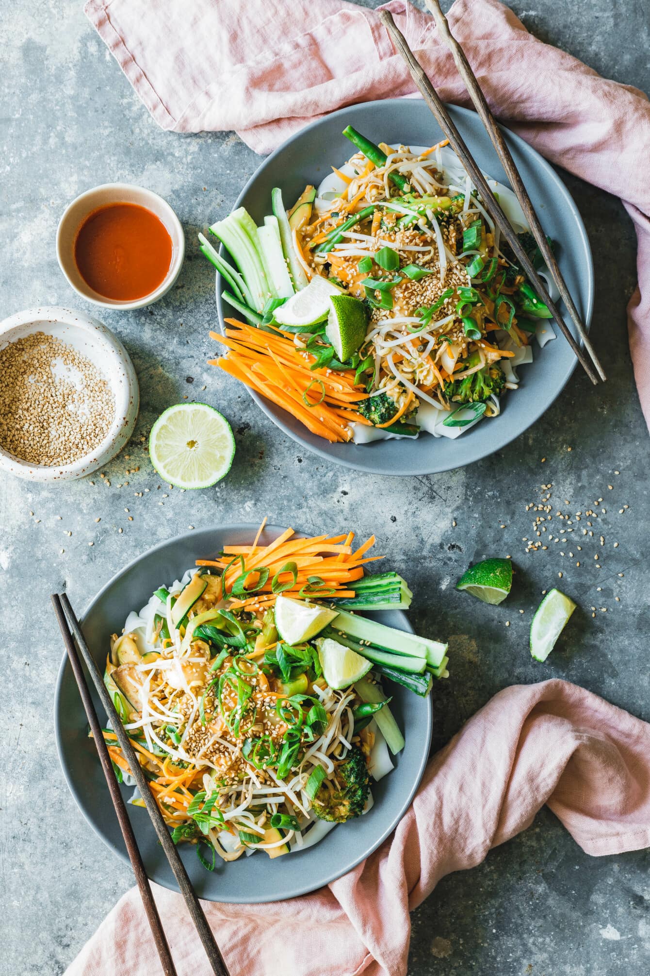 Thai-Reisnudeln mit Erdnusssauce · Eat this! Foodblog für gesunde ...