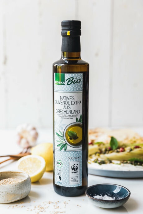 Gegrillter Fenchel mit Labneh und Oliven-Kräuter-Pesto