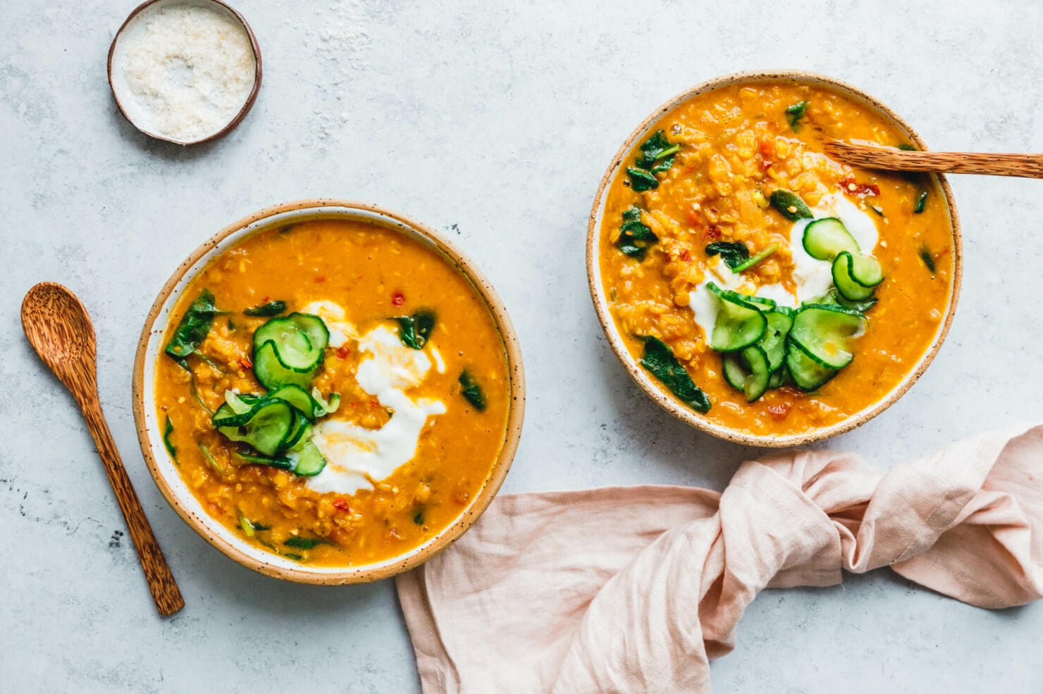Curry-Kokos-Linsensuppe mit Spinat · Eat this! Foodblog für gesunde ...