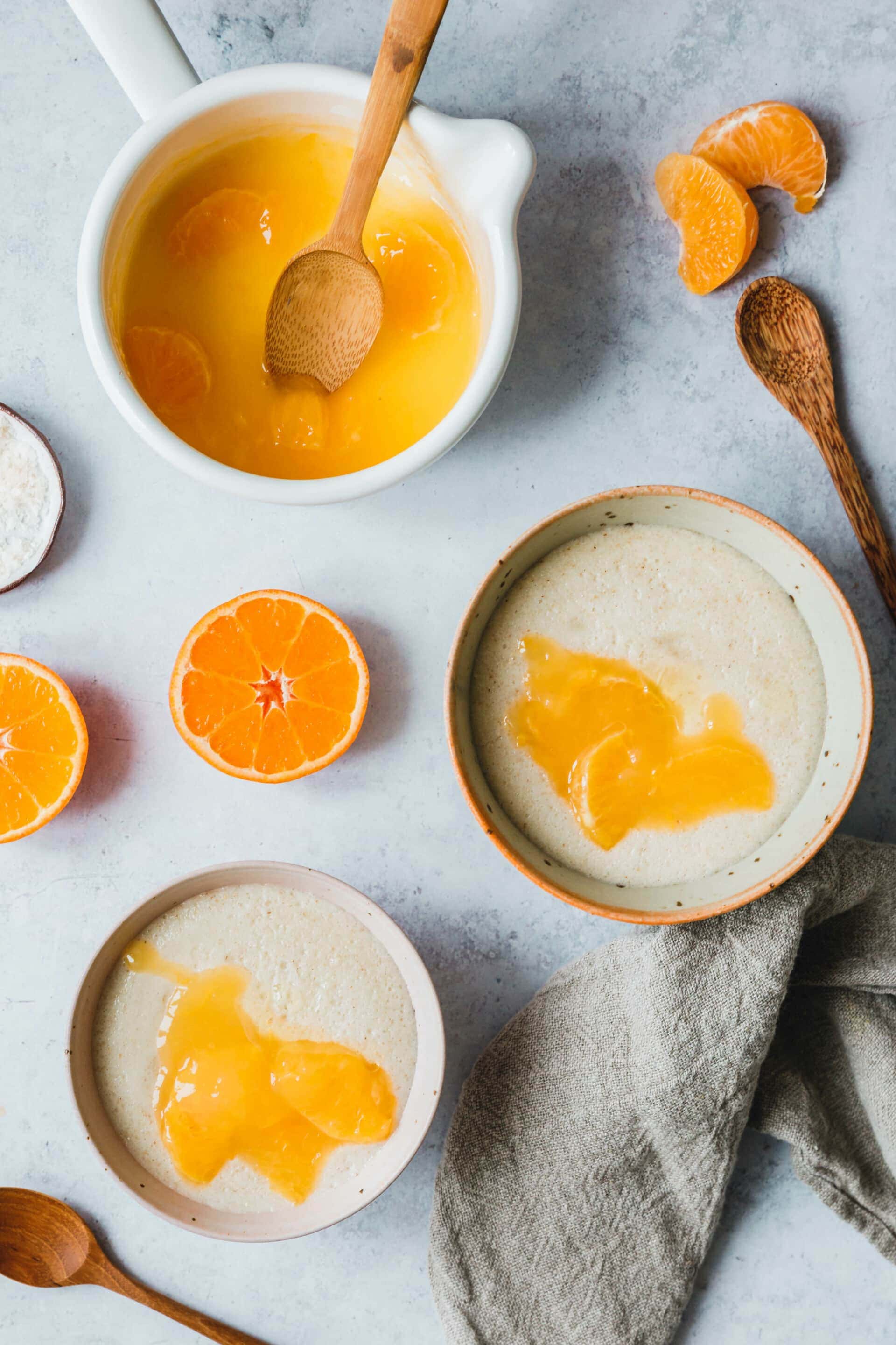 Cremiger Grießbrei mit Mandarinensauce · Eat this!