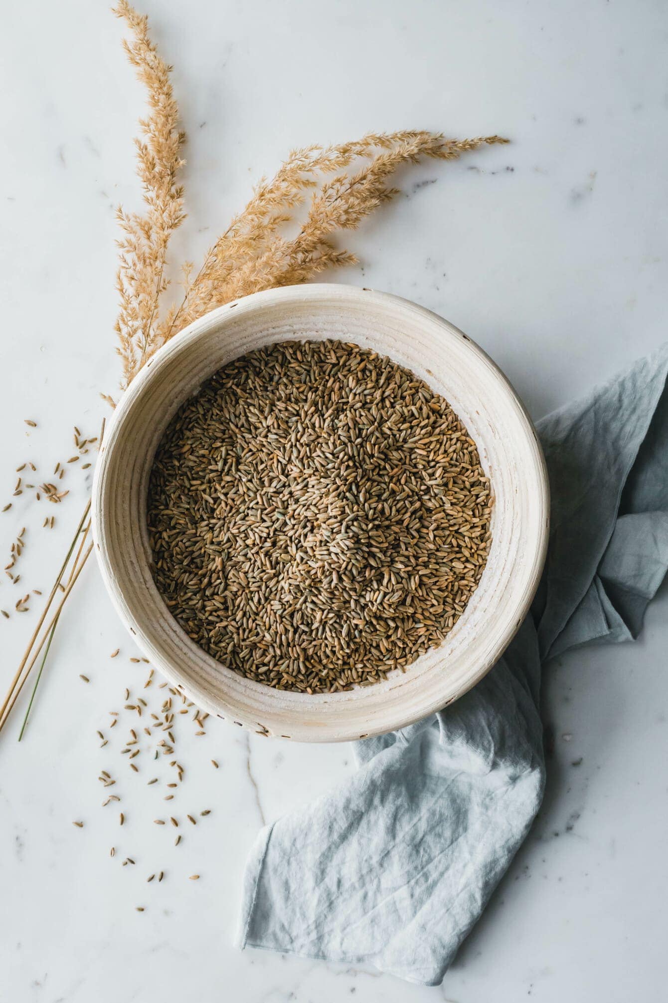 Vollkornbrot mit frisch gemahlenem Roggen &amp; Weizen · Eat this! Foodblog