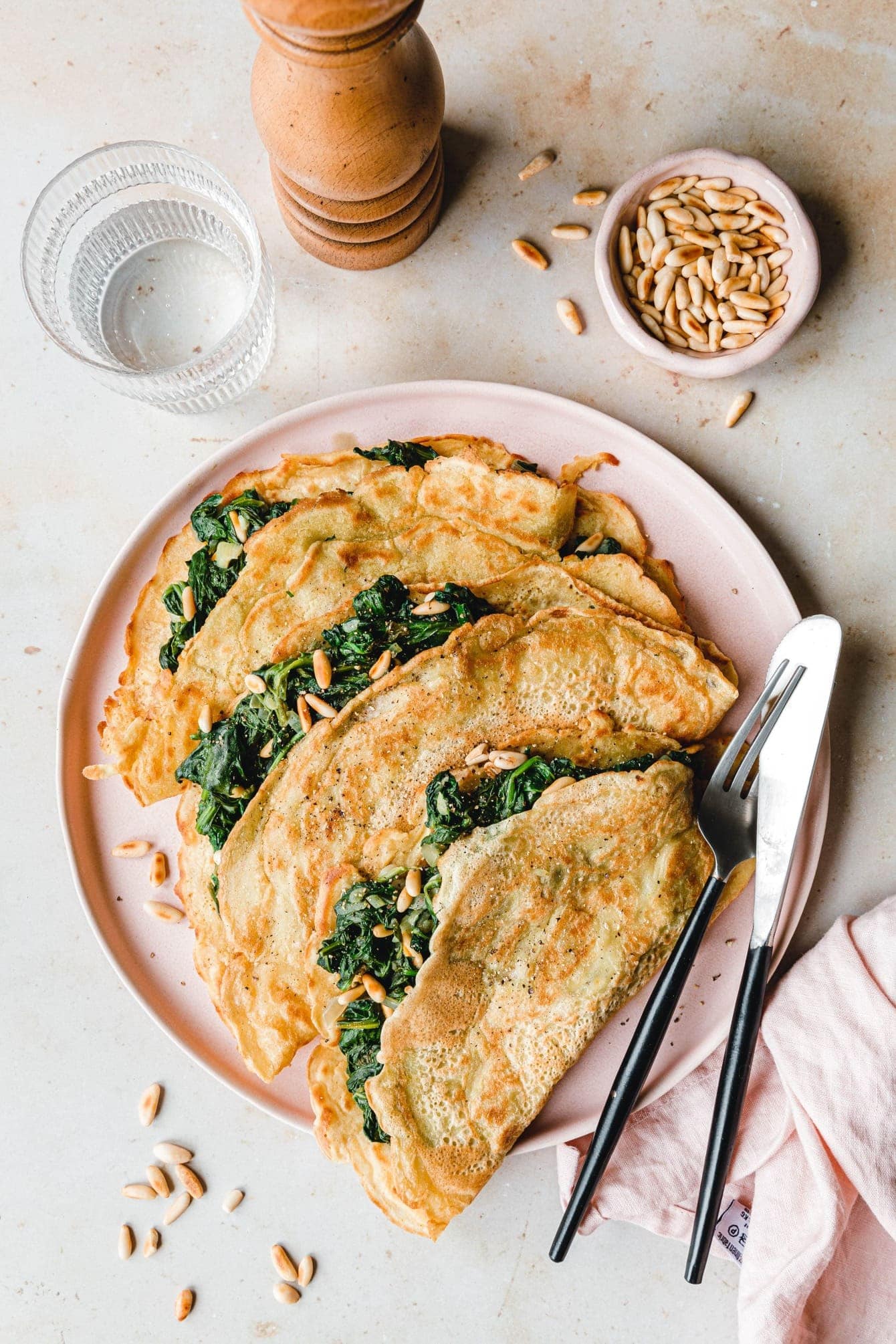 Vegane Pfannkuchen mit Spinatfüllung · Eat this!