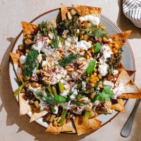 Unser veganer Fatteh mit Auberginen & Bimi®-Brokkoli