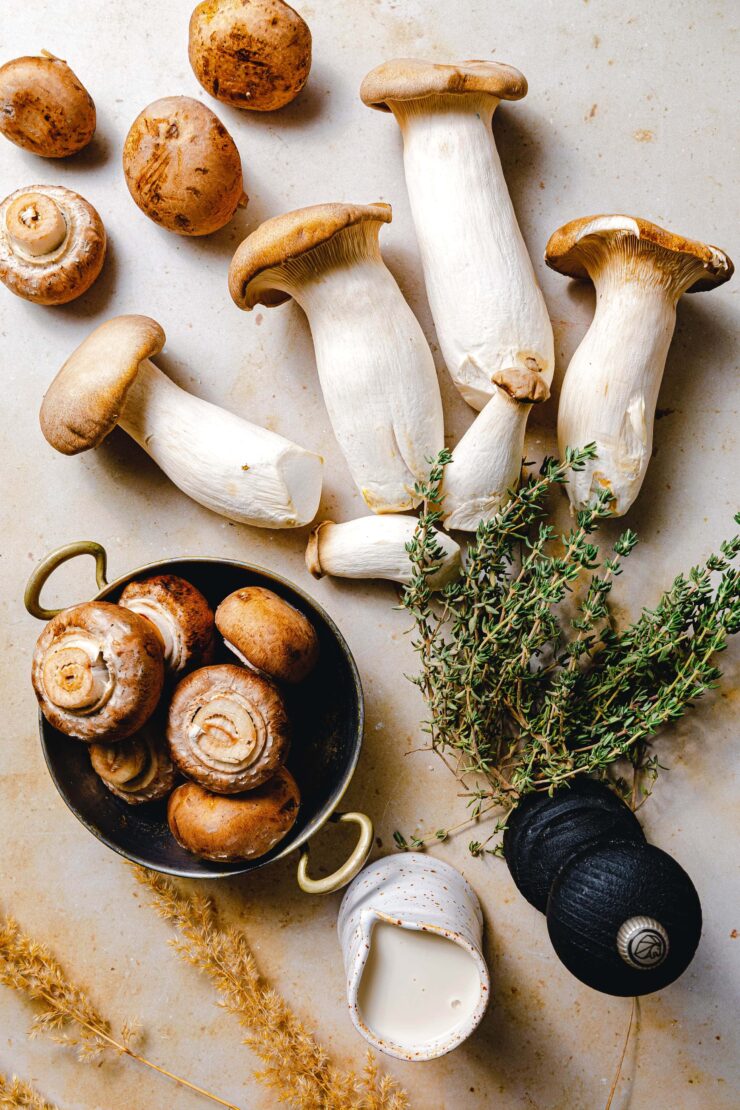 Vegane Brezenknödel mit Pilzrahmsauce · Eat this! Vegane Brezenknödel mit Pilzrahmsauce · Eat this!