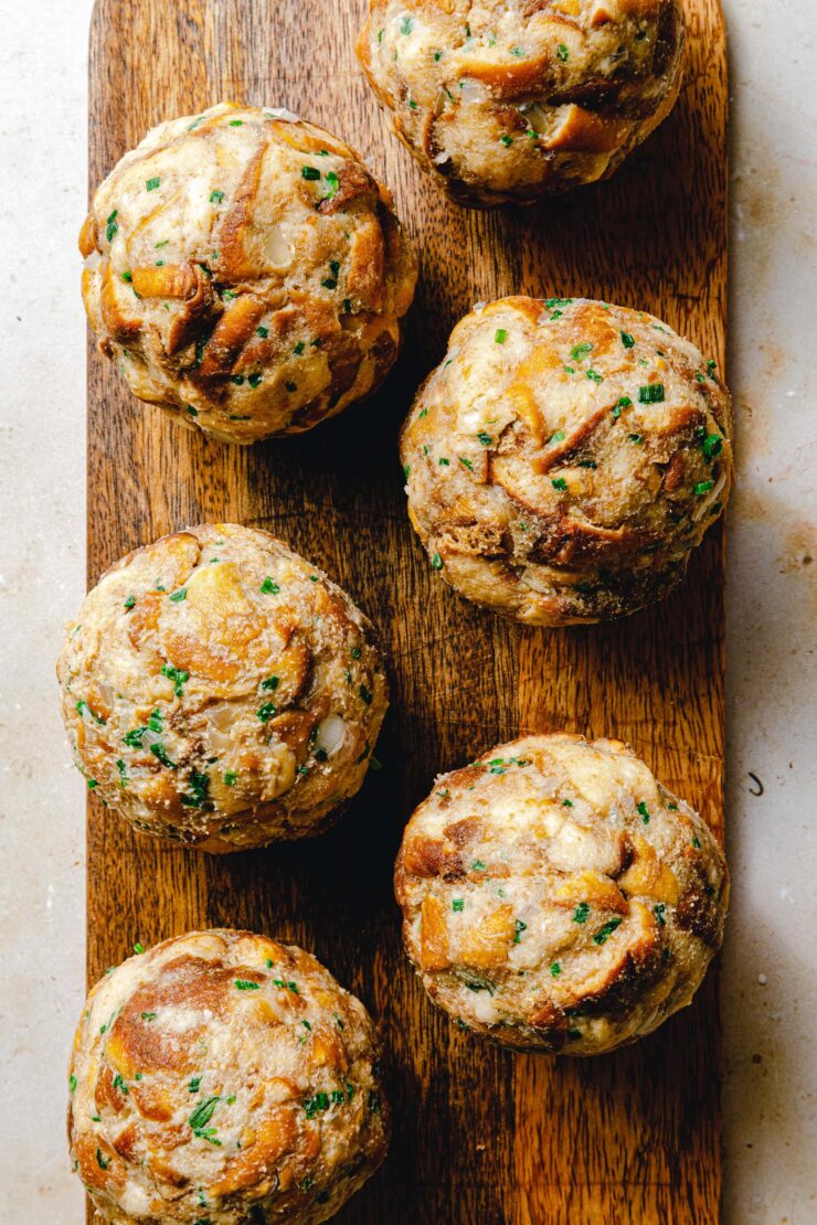 Vegane Brezenknödel mit Pilzrahmsauce · Eat this! Vegane Brezenknödel mit Pilzrahmsauce · Eat this!
