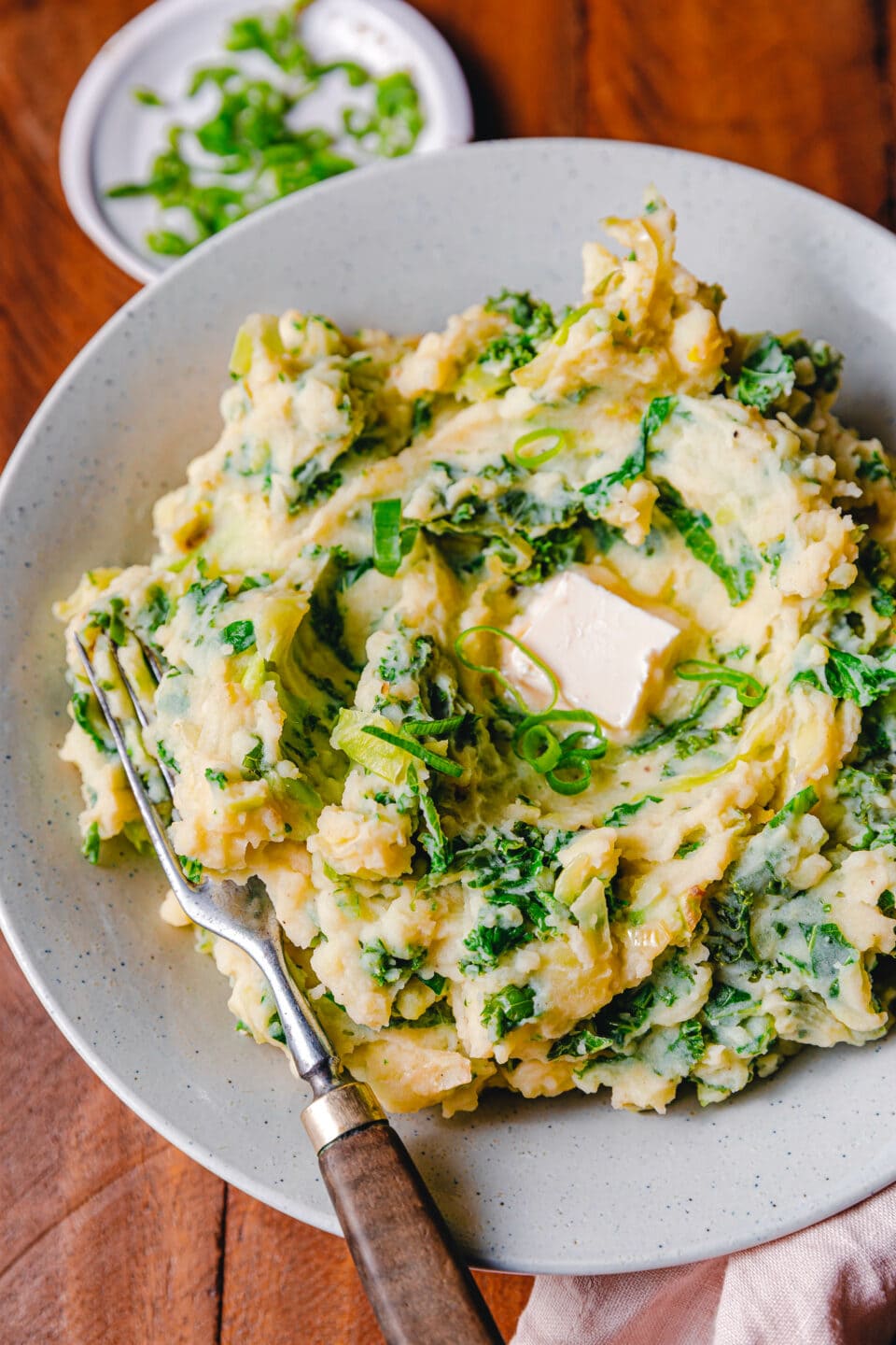 Veganer Colcannon – irischer Kartoffelbrei mit Grün- und Spitzkohl