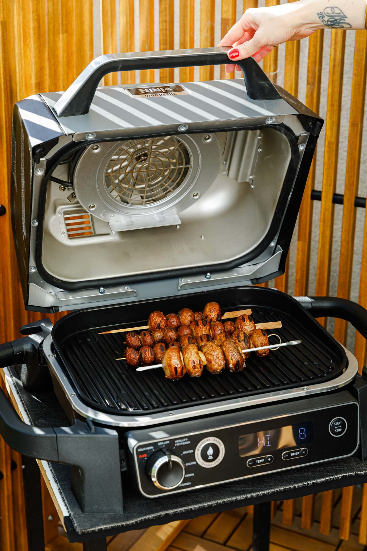 Saftige gegrillte Pilzspieße mit Knoblauch-Dip · Eat this! Vegan Saftige gegrillte Pilzspieße mit Knoblauch-Dip · Eat this! Vegan