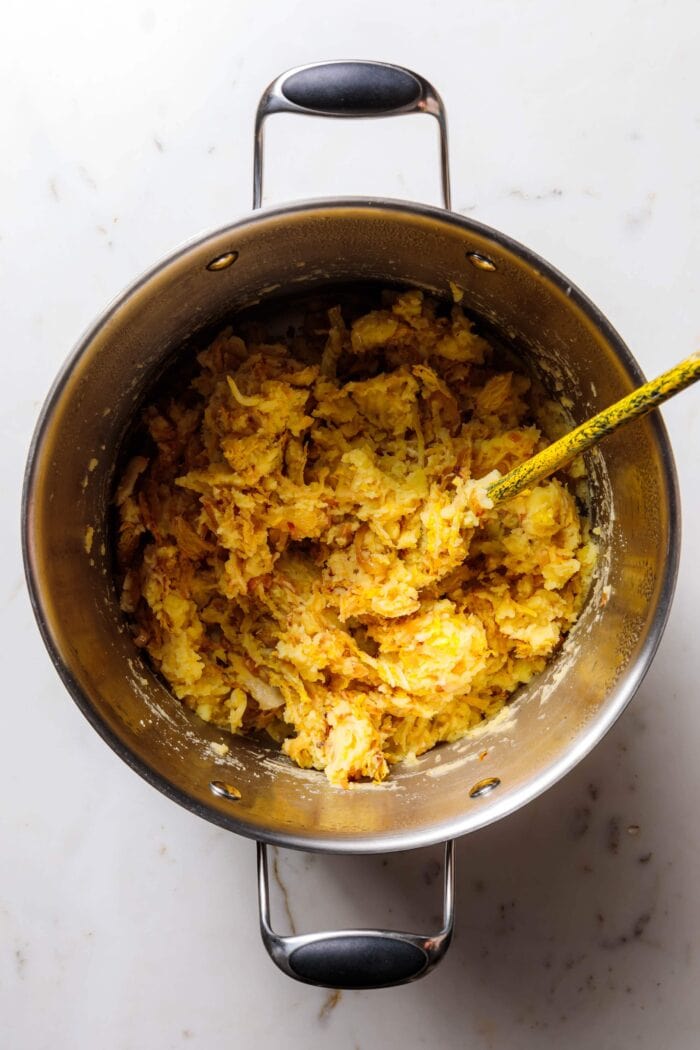 Wirsing-Pie mit Pilz-Linsen-Kartoffelfüllung · Eat this!