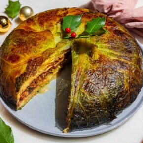 Wirsing-Pie mit Pilz- Linsenfüllung und Kartoffel