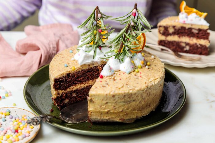 Vegane Lebkuchentorte mit Spekulatius-Buttercreme