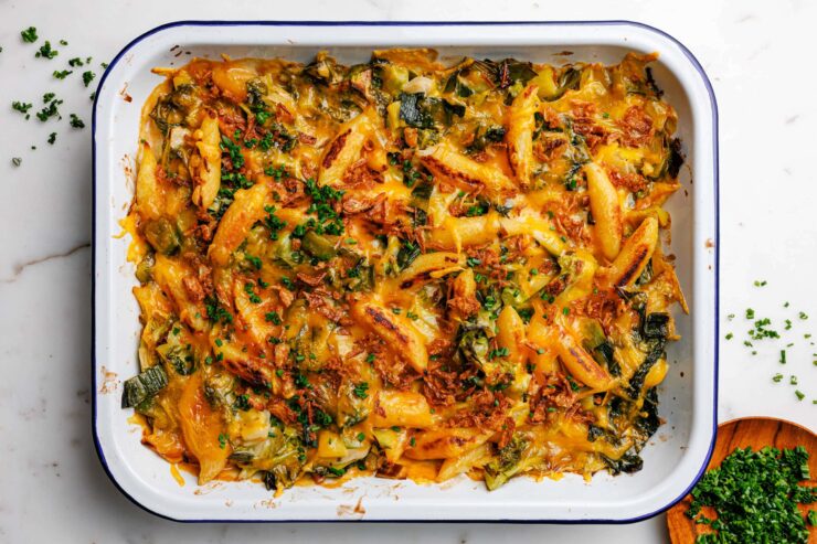 Veganer Schupfnudelauflauf mit Wirsing und Lauch · Eat this!