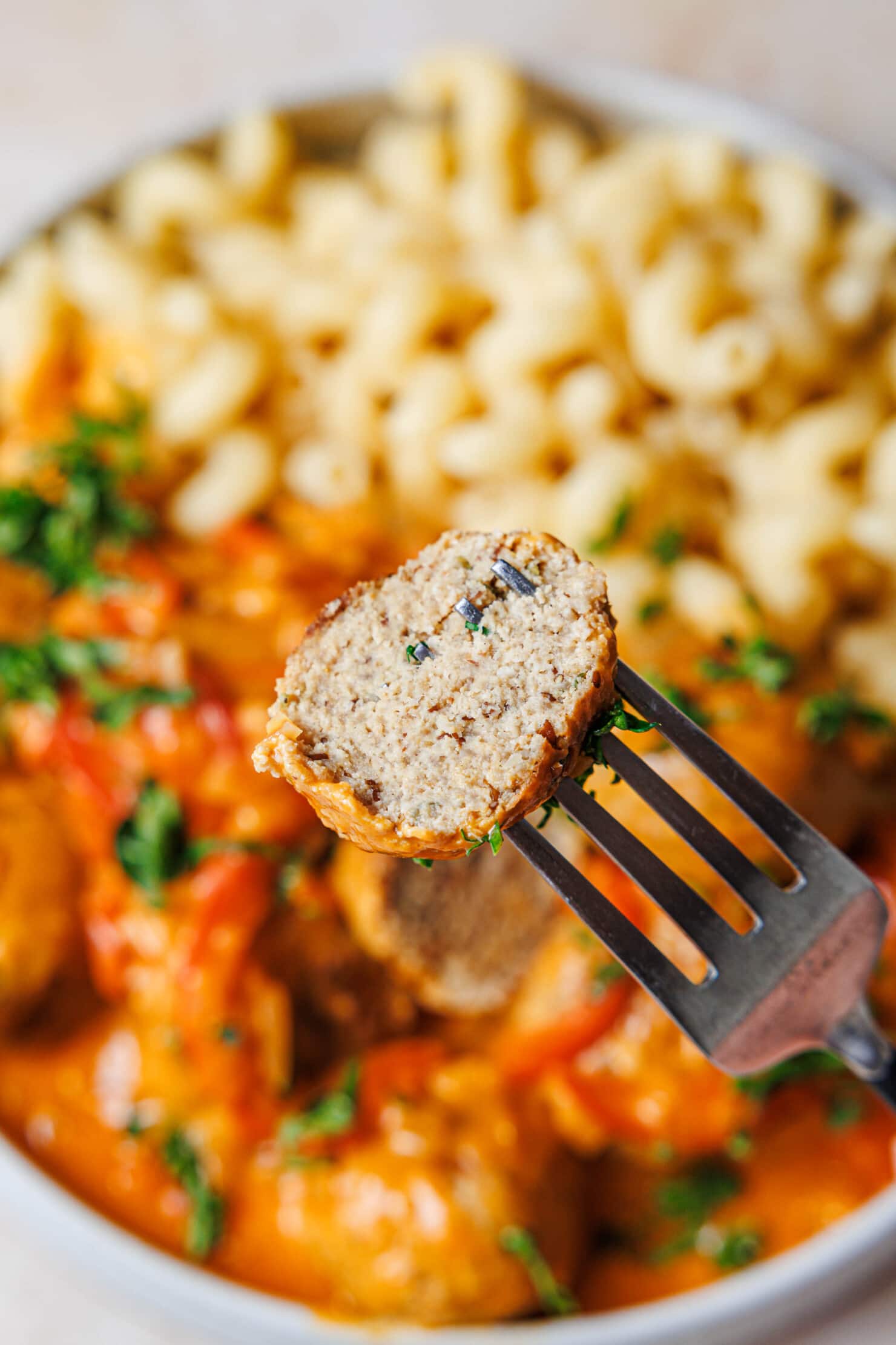 Tofubällchen in veganer Paprika-Rahmsauce · Eat this! Tofubällchen in veganer Paprika-Rahmsauce · Eat this!