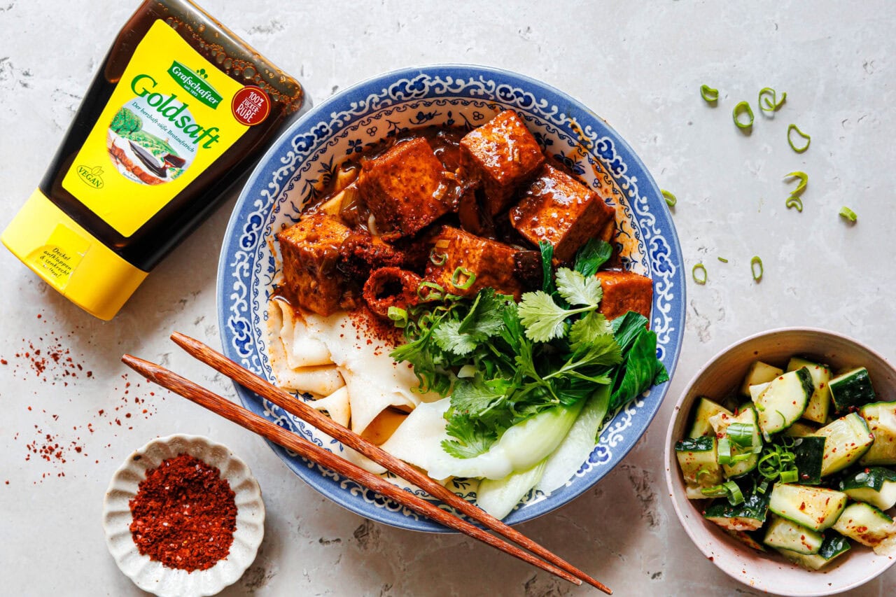 Vegane Biang Biang Nudeln mit Goldsaft