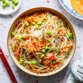 Veganer Sushi-Glasnudelsalat