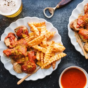Vegane Currywurst mit selbst gemachter Currywurst-Sauce