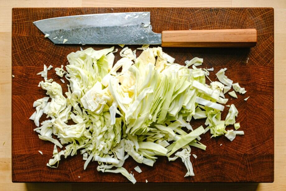 Spanischer Krautsalat – Ensalada de Col Andaluza · Eat this!