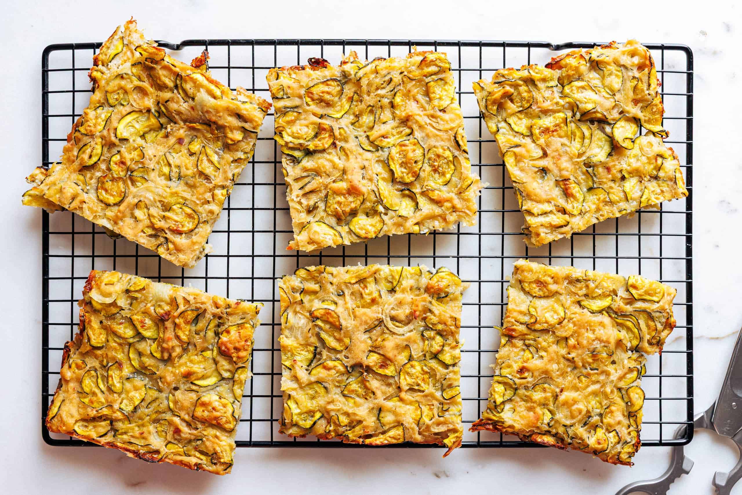 Zucchini-Scarpaccia – italienisches Gemüse-Fladenbrot