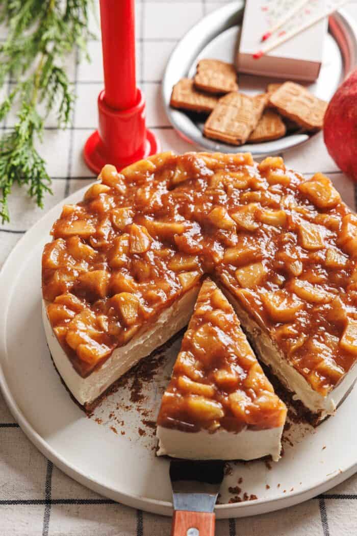 Veganer Bratapfel-Cheesecake ohne Backen