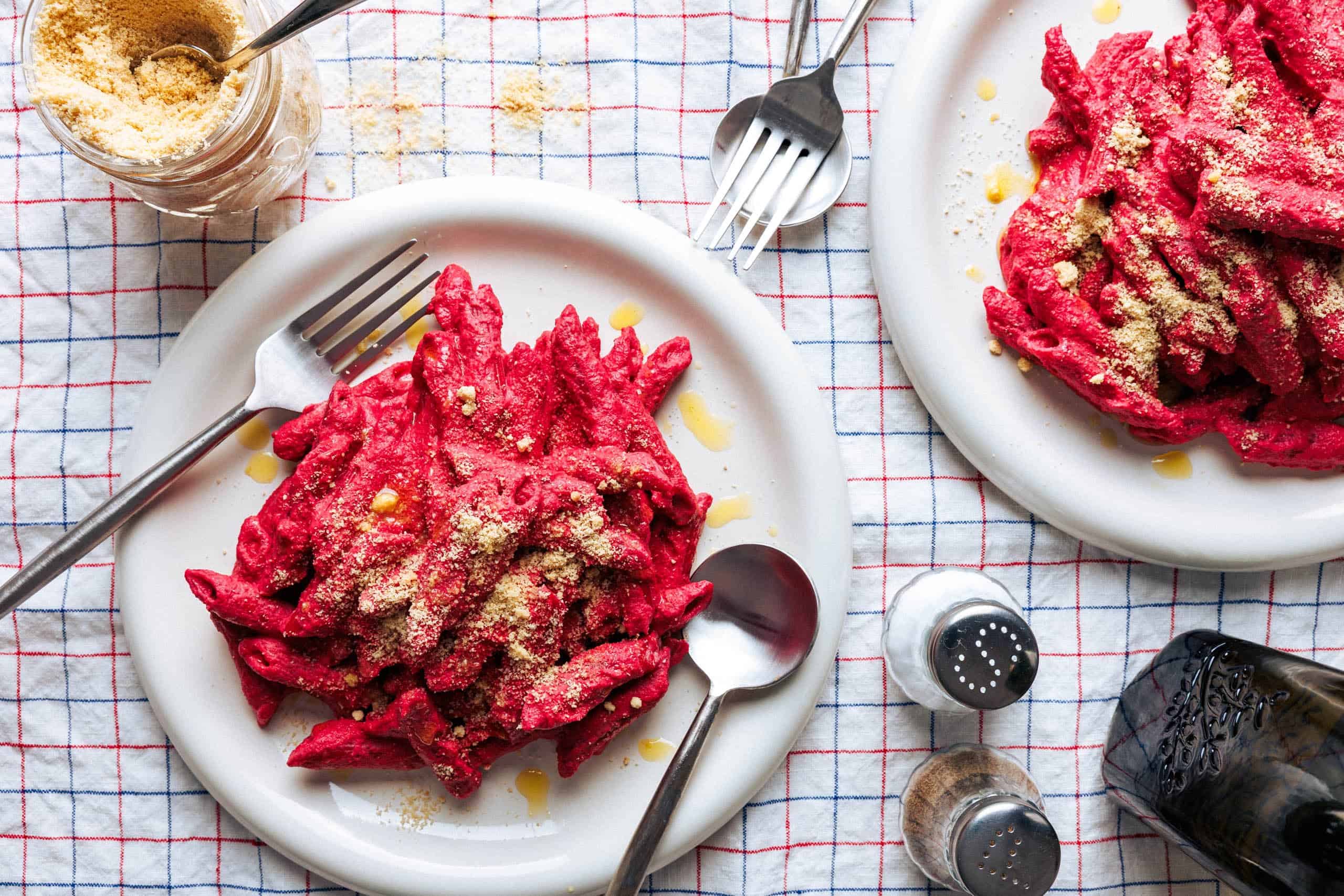 Pinke Tofu-Bete-Pasta