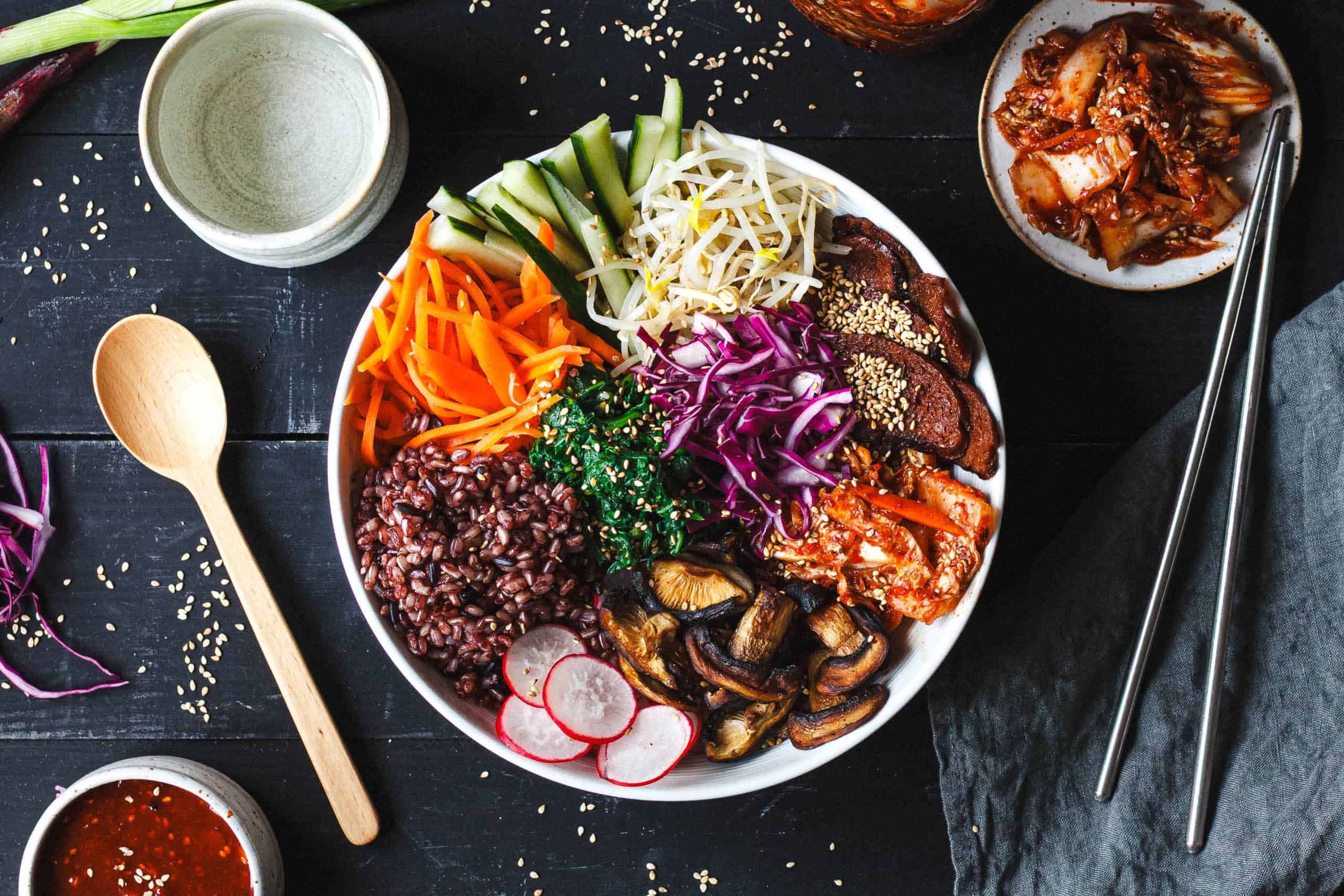 Veganes Bibimbap – die Ur-Reisbowl aus Korea